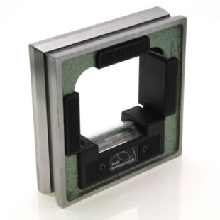 132205 – Frame level 100mm square, sensitivity 0.04mm/m