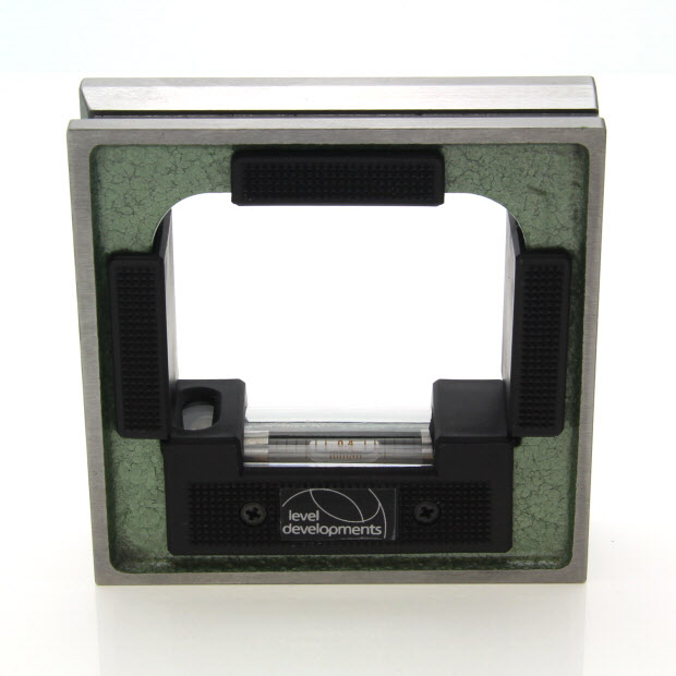 132201 – Frame level 100mm square, sensitivity 0.1mm/m