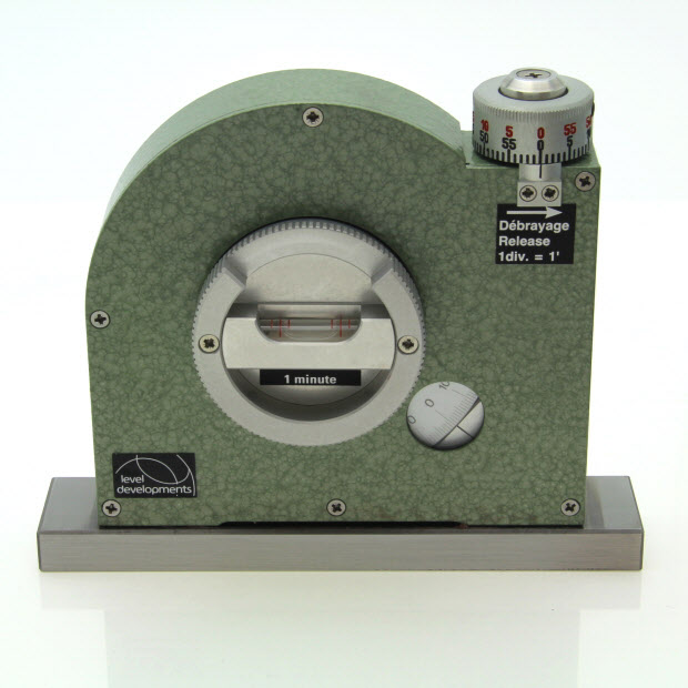 83M – Mechanical Inclinometer, range 360 degress, accuracy 1.5′, magnetic base