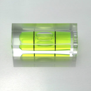 S40 – Plastic sq. section vial, 40x15x15mm, green liquid